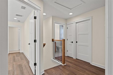 House in Tampa, Florida 3 bedrooms, 131.46 sq.m. № 2094486 - photo 17