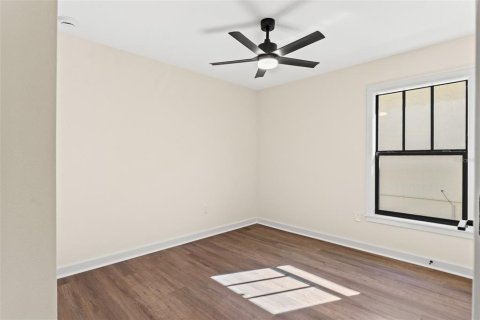 House in Tampa, Florida 3 bedrooms, 131.46 sq.m. № 2094486 - photo 28