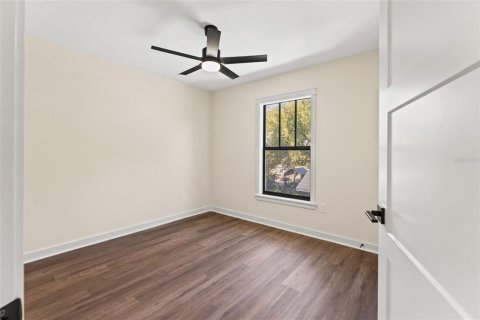 House in Tampa, Florida 3 bedrooms, 131.46 sq.m. № 2094486 - photo 26