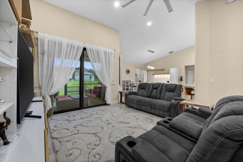 Villa ou maison à vendre à West Palm Beach, Floride: 3 chambres, 208.66 m2 № 2082487 - photo 19