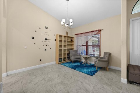Villa ou maison à vendre à West Palm Beach, Floride: 3 chambres, 208.66 m2 № 2082487 - photo 6