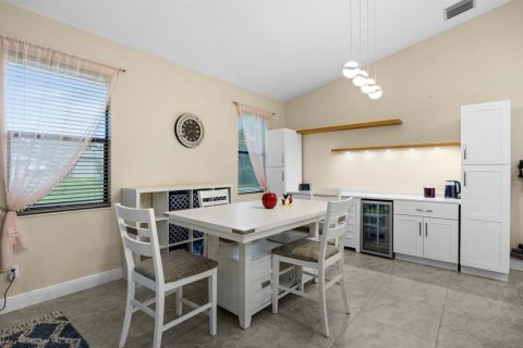 Villa ou maison à vendre à West Palm Beach, Floride: 3 chambres, 208.66 m2 № 2082487 - photo 15