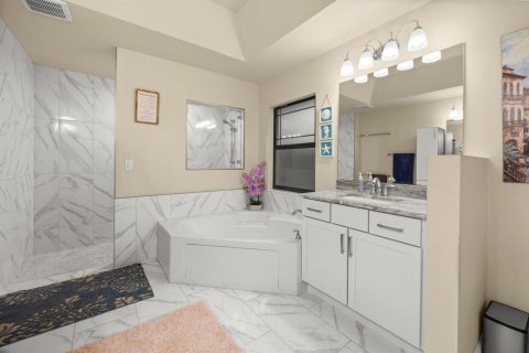 Villa ou maison à vendre à West Palm Beach, Floride: 3 chambres, 208.66 m2 № 2082487 - photo 27