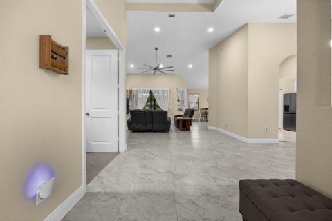 Villa ou maison à vendre à West Palm Beach, Floride: 3 chambres, 208.66 m2 № 2082487 - photo 3