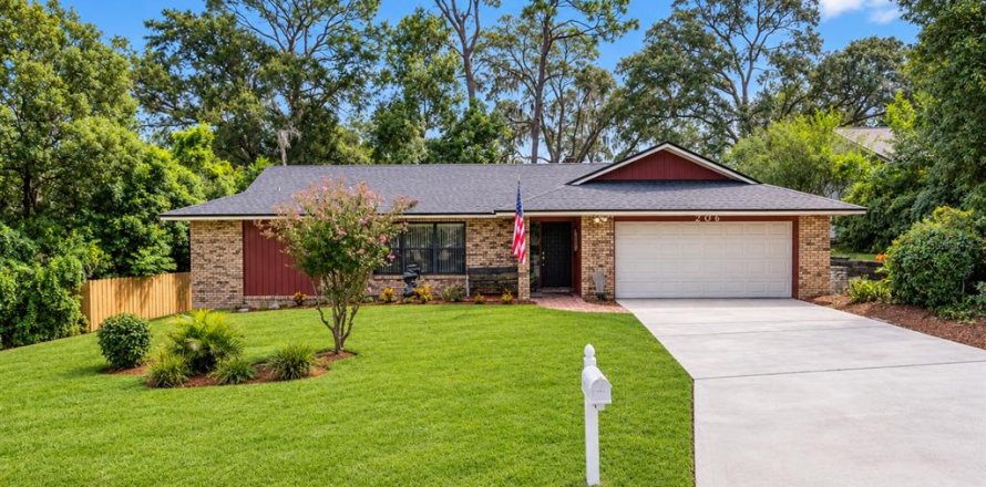 Villa ou maison à Longwood, Floride 4 chambres, 190.54 m2 № 2398326