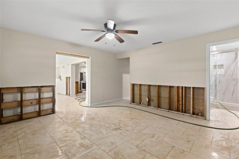 House in Palm Harbor, Florida 2 bedrooms, 153.85 sq.m. № 1624938 - photo 24