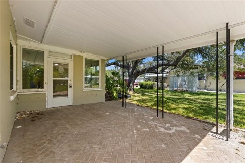 House in Palm Harbor, Florida 2 bedrooms, 153.85 sq.m. № 1624938 - photo 9