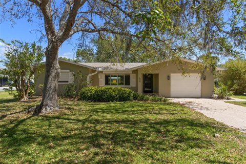House in Palm Harbor, Florida 2 bedrooms, 153.85 sq.m. № 1624938 - photo 2