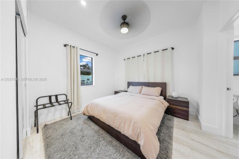 Commercial property in Miami, Florida 164.25 sq.m. № 2155026 - photo 20