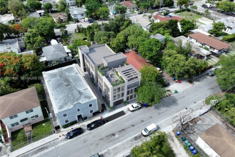 Commercial property in Miami, Florida 164.25 sq.m. № 2155026 - photo 4