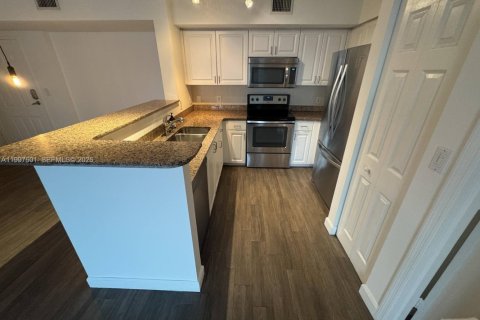 Copropriété à louer à Miami, Floride: 2 chambres, 105.91 m2 № 2063576 - photo 8