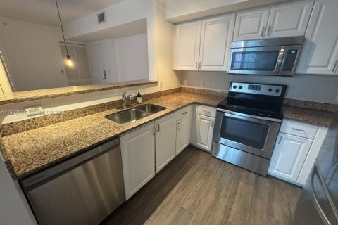 Copropriété à louer à Miami, Floride: 2 chambres, 105.91 m2 № 2063576 - photo 9