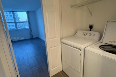 Copropriété à louer à Miami, Floride: 2 chambres, 105.91 m2 № 2063576 - photo 30