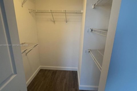 Copropriété à louer à Miami, Floride: 2 chambres, 105.91 m2 № 2063576 - photo 26