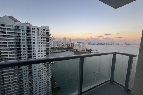 Condo à Miami, Floride, 2 chambres  № 2063576