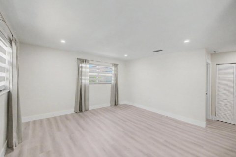 Casa en venta en Palm Beach Gardens, Florida, 3 dormitorios, 129.6 m2 № 2178581 - foto 5