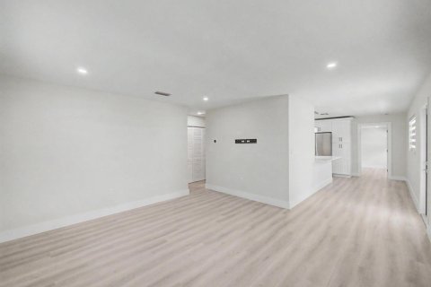 Casa en venta en Palm Beach Gardens, Florida, 3 dormitorios, 129.6 m2 № 2178581 - foto 6