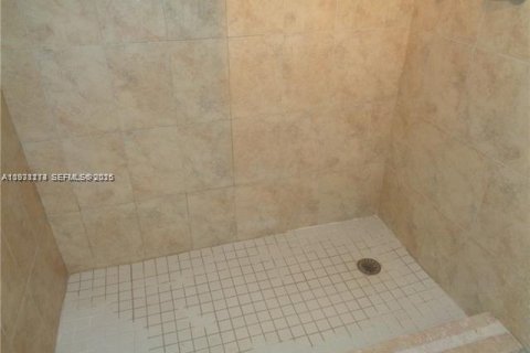 Condominio en venta en Deerfield Beach, Florida, 2 dormitorios, 74.97 m2 № 2034439 - foto 4