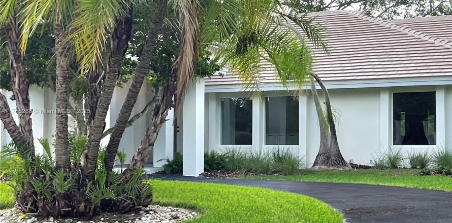 Casa en Palmetto Bay, Florida 5 dormitorios, 326.74 m2 № 1716155