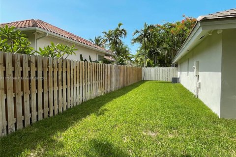 Casa en venta en Palmetto Bay, Florida, 5 dormitorios, 326.74 m2 № 1716155 - foto 16