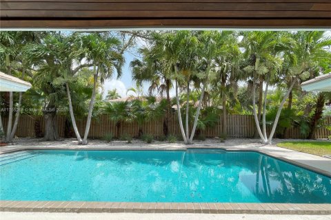 Casa en venta en Palmetto Bay, Florida, 5 dormitorios, 326.74 m2 № 1716155 - foto 17