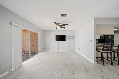 Condominio en venta en Pinellas Park, Florida, 2 dormitorios, 97.55 m2 № 1618431 - foto 20