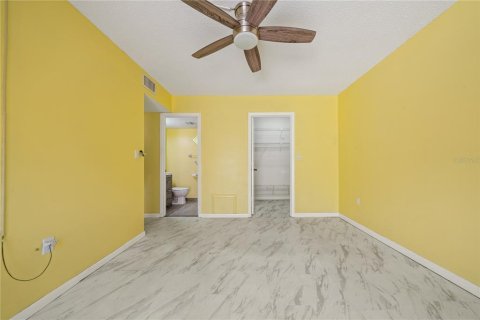 Condominio en venta en Pinellas Park, Florida, 2 dormitorios, 97.55 m2 № 1618431 - foto 14
