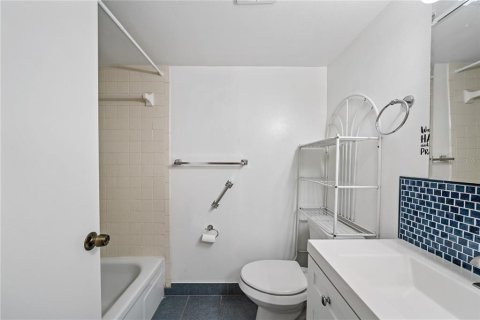 Condominio en venta en Pinellas Park, Florida, 2 dormitorios, 97.55 m2 № 1618431 - foto 21