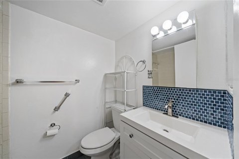 Condominio en venta en Pinellas Park, Florida, 2 dormitorios, 97.55 m2 № 1618431 - foto 22