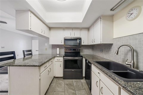 Condominio en venta en Pinellas Park, Florida, 2 dormitorios, 97.55 m2 № 1618431 - foto 10