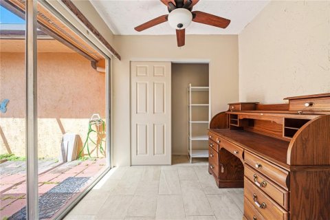Condominio en venta en Pinellas Park, Florida, 2 dormitorios, 97.55 m2 № 1618431 - foto 11