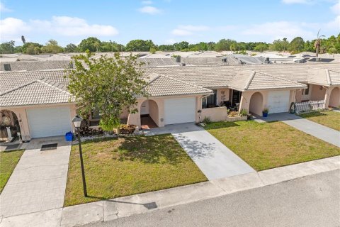 Condominio en venta en Pinellas Park, Florida, 2 dormitorios, 97.55 m2 № 1618431 - foto 25
