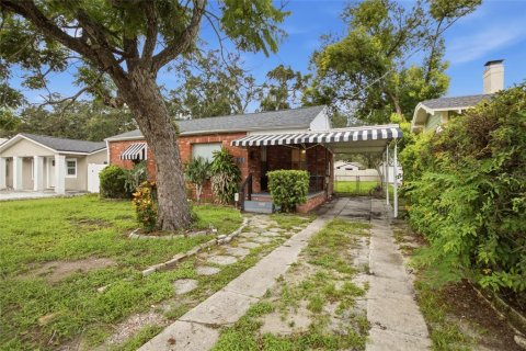Villa ou maison à Tampa, Floride 3 chambres, 98.2 m2 № 2294641