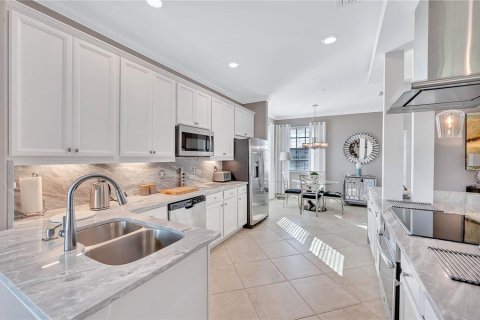 Condominio en alquiler en Lakewood Ranch, Florida, 3 dormitorios, 195.84 m2 № 2096073 - foto 10