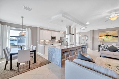 Condominio en alquiler en Lakewood Ranch, Florida, 3 dormitorios, 195.84 m2 № 2096073 - foto 11