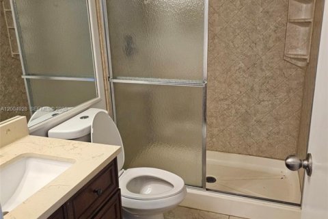 Condo in Lauderdale Lakes, Florida, 2 bedrooms  № 2068997 - photo 8