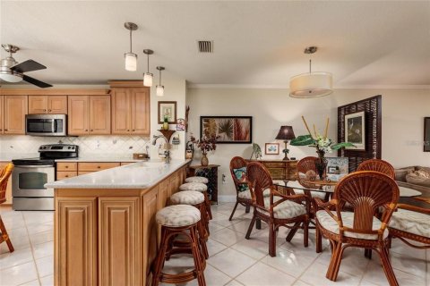 Copropriété à louer à Treasure Island, Floride: 2 chambres, 162.58 m2 № 2389074 - photo 9