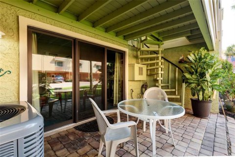 Copropriété à louer à Treasure Island, Floride: 2 chambres, 162.58 m2 № 2389074 - photo 19