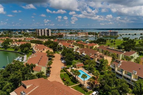 Copropriété à louer à Treasure Island, Floride: 2 chambres, 162.58 m2 № 2389074 - photo 21
