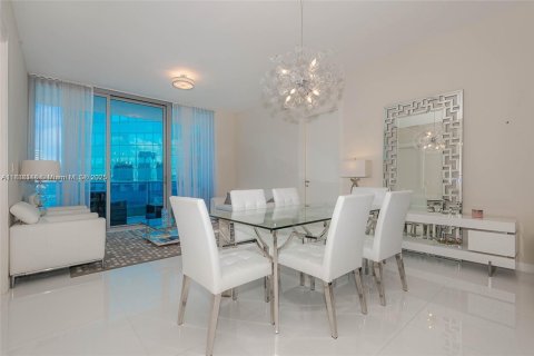 Condominio en venta en Miami, Florida, 2 dormitorios, 114.92 m2 № 2018735 - foto 4