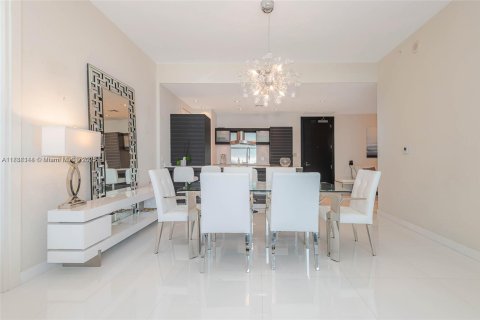 Condominio en venta en Miami, Florida, 2 dormitorios, 114.92 m2 № 2018735 - foto 7