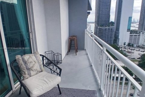 Снять в аренду кондоминиум в Майами, Флорида 2 спальни, 96.62м2, № 1951687 - фото 12