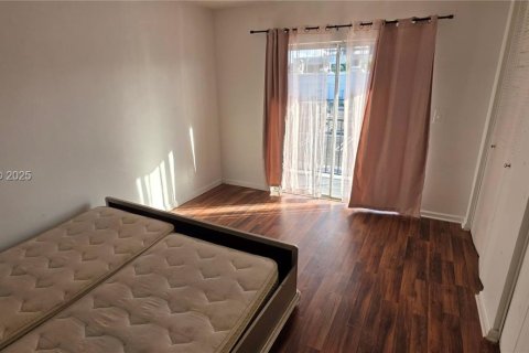 Copropriété à louer à Hallandale Beach, Floride: 1 chambre, 61.13 m2 № 1983918 - photo 10