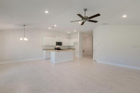 Villa ou maison à vendre à Ocala, Floride: 4 chambres, 186.18 m2 № 2312274 - photo 4