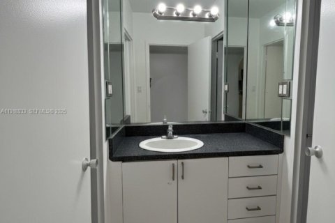 Снять в аренду кондоминиум в Майами-Бич, Флорида 1 спальня, 51.1м2, № 1992279 - фото 14