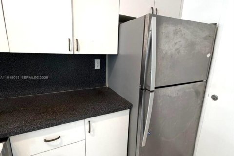 Снять в аренду кондоминиум в Майами-Бич, Флорида 1 спальня, 51.1м2, № 1992279 - фото 9