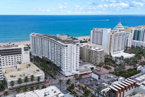 Снять в аренду кондоминиум в Майами-Бич, Флорида 1 спальня, 51.1м2, № 1992279 - фото 25