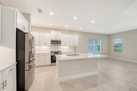 Villa ou maison à vendre à Sarasota, Floride: 4 chambres, 216.65 m2 № 2121658 - photo 4