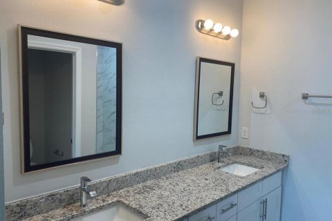 Villa ou maison à vendre à Port Charlotte, Floride: 4 chambres, 176.79 m2 № 2425397 - photo 15
