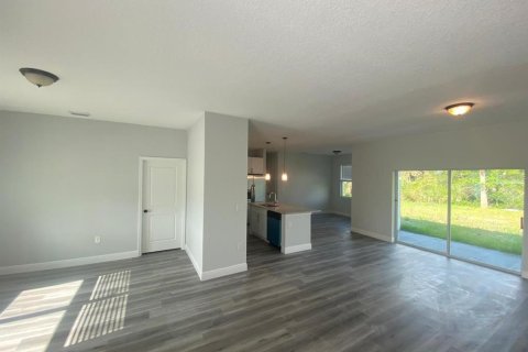 Villa ou maison à vendre à Port Charlotte, Floride: 4 chambres, 176.79 m2 № 2425397 - photo 11